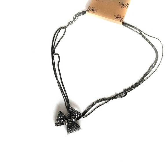 Black Crystal Bow Beaded Choker Necklace - Picture 3 of 6